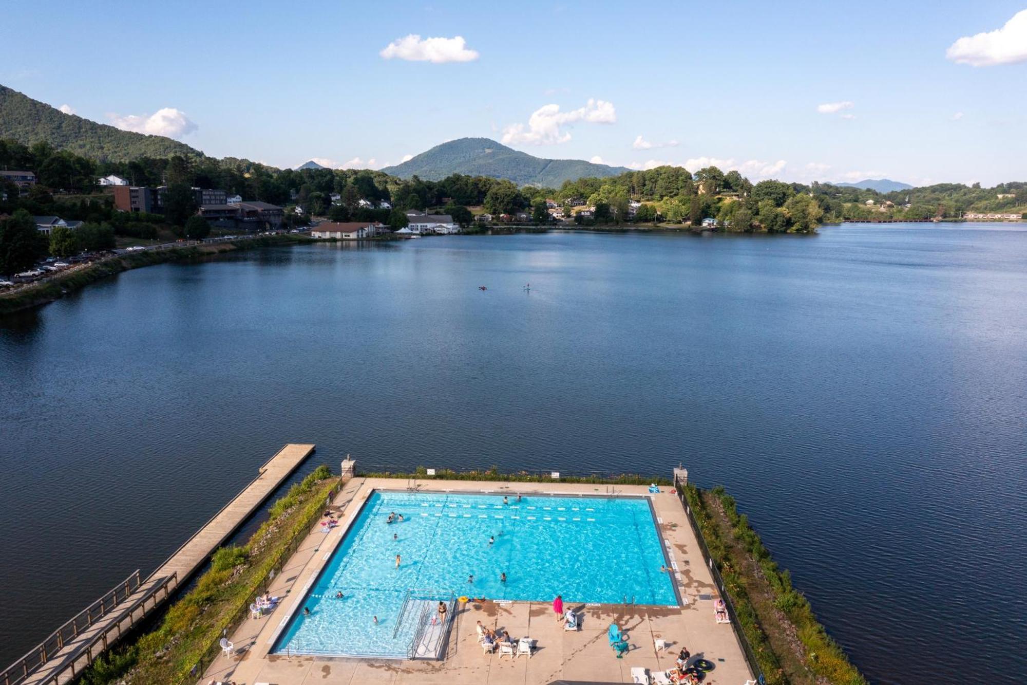 Campground Apts Lake Junaluska 客房 照片