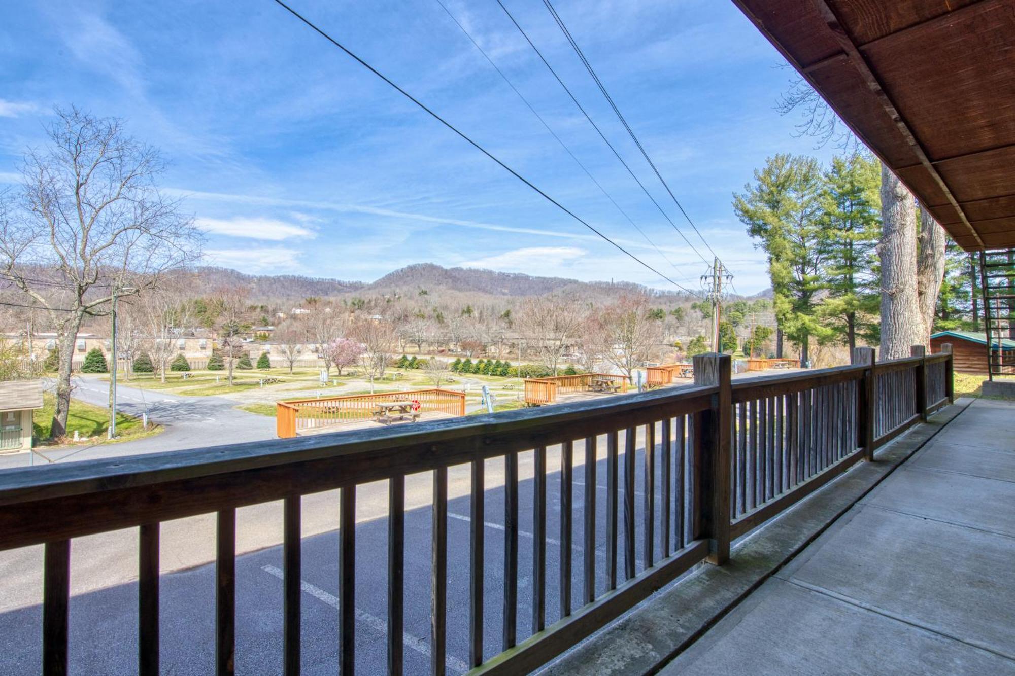 Campground Apts Lake Junaluska 客房 照片