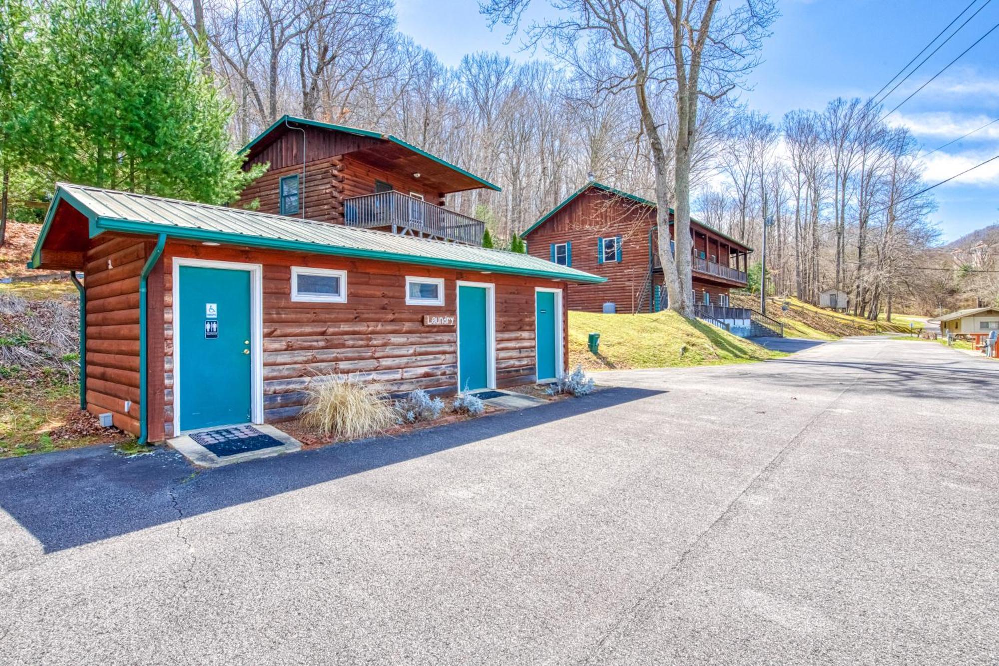 Campground Apts Lake Junaluska 客房 照片